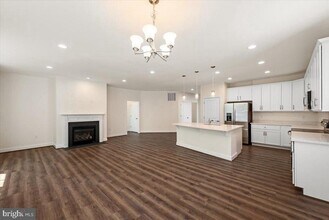 Building Photo - 105 Amberfield Ct