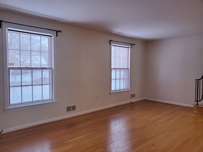 Building Photo - 13905 N Gate Dr