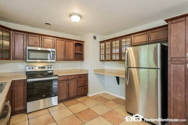 Building Photo - 866 S Jefferson Avenue, Tucson, AZ 85711