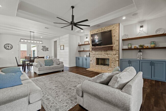 Foto del edificio - Luxury Home in Kelsey Park