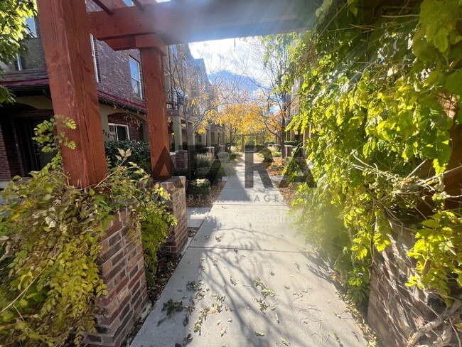 Foto del edificio - 713 Kirkbride Ave