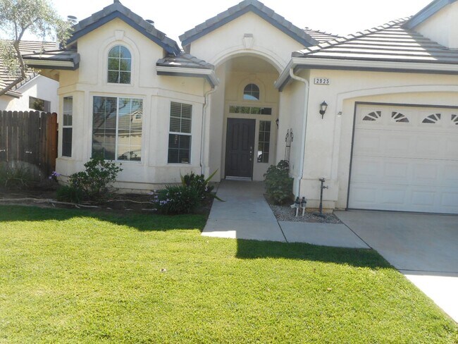 Foto del edificio - 2925 E Revere Rd