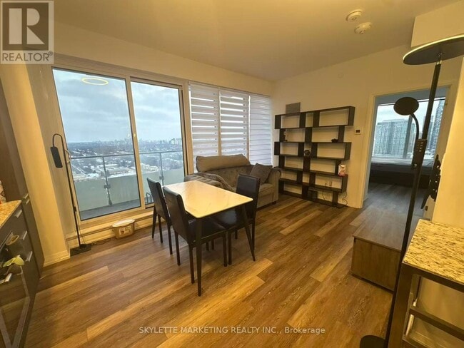 Building Photo - 75 Canterbury Pl