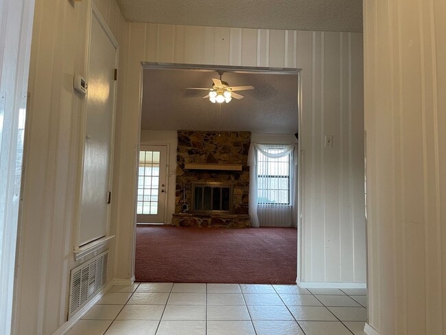 Photo - 3/2/2 Grapevine-Colleyville ISD House