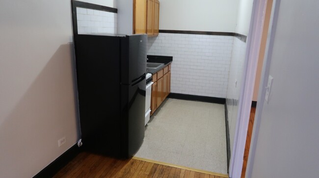 Building Photo - 4354 N Elston Ave