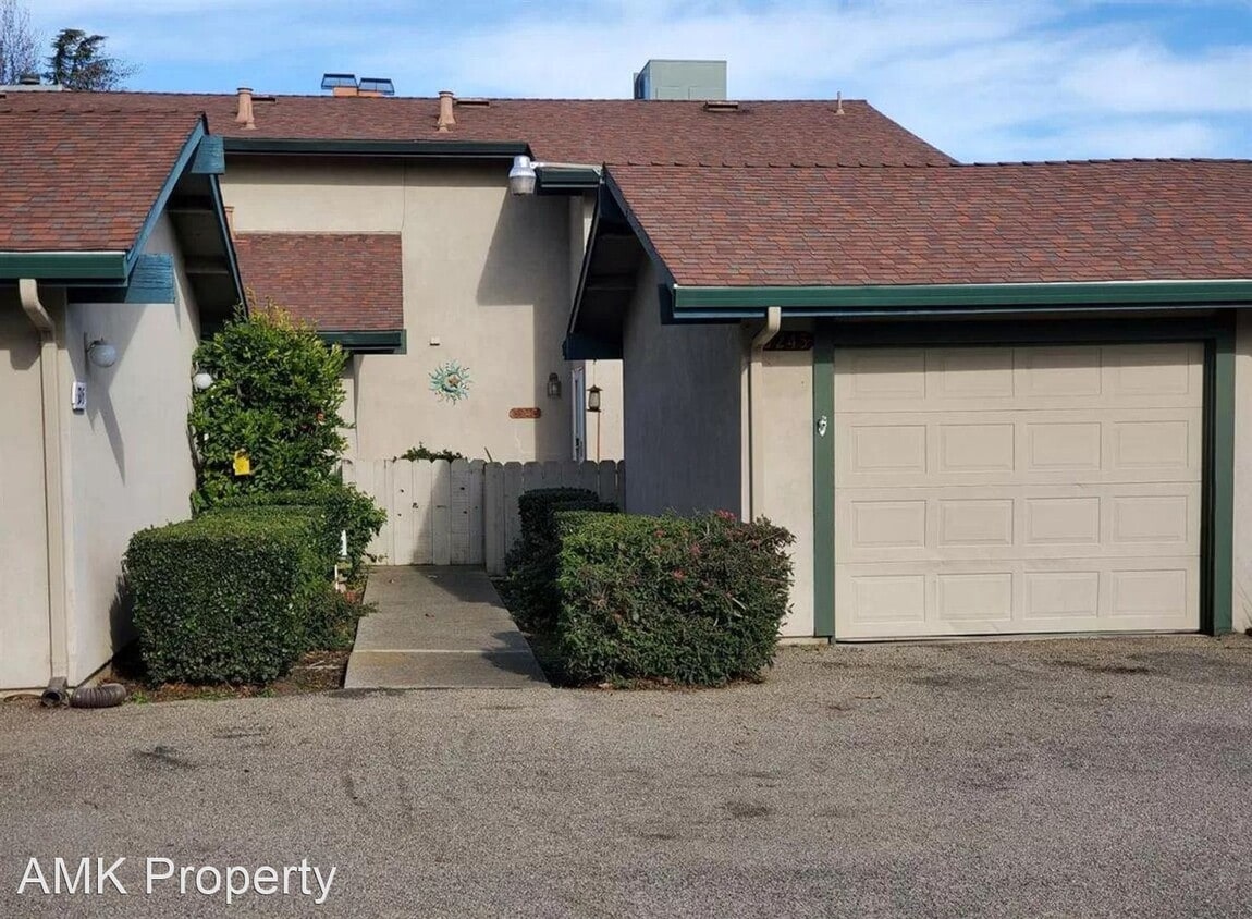 3243 De Ovan Ave, Stockton, CA 95204 House Rental in Stockton, CA