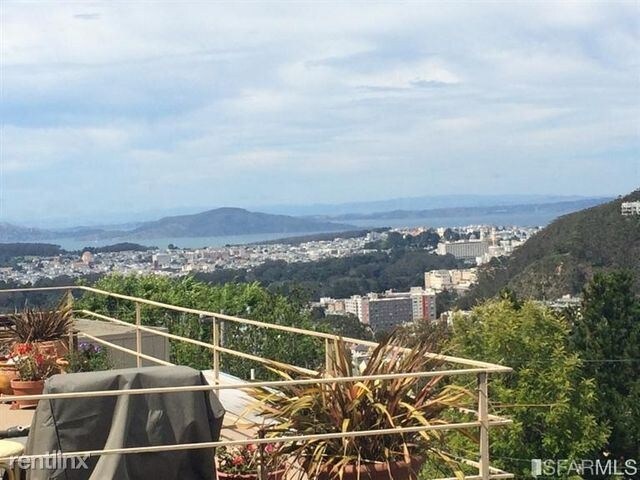 Foto del edificio - 62 Cragmont Ave