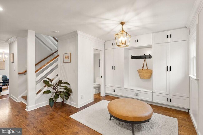 Foto del edificio - 312 N Pitt St