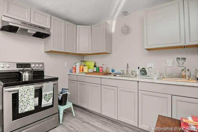 Foto principal - 298 Old Waterbury Rd