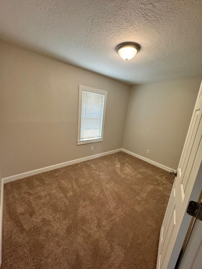 Building Photo - Winter Garden Remodel