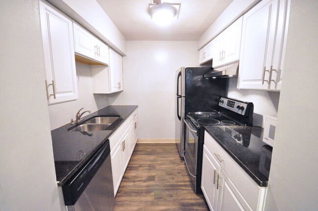 Building Photo - 191 Chittenden Ave