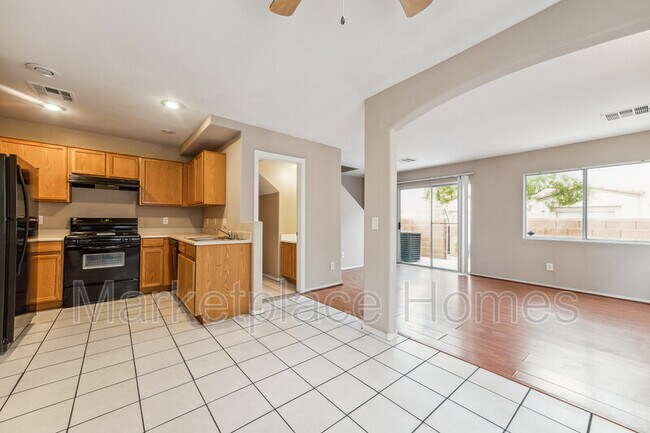 Foto del edificio - 3364 Cheyenne Gardens Way