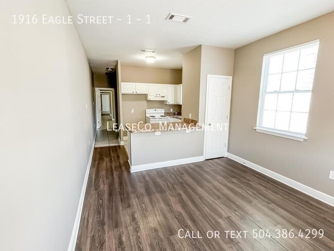 Foto del edificio - 1916 Eagle St