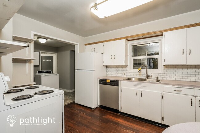 Building Photo - 7814 S Ainsworth Avenue, Tacoma, WA, 98408