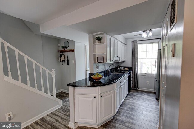 Foto del edificio - 8607 Kenosha Ct
