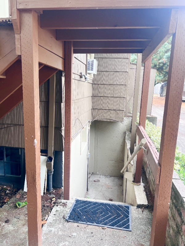 Foto del edificio - 317-319 NE 66th Ave