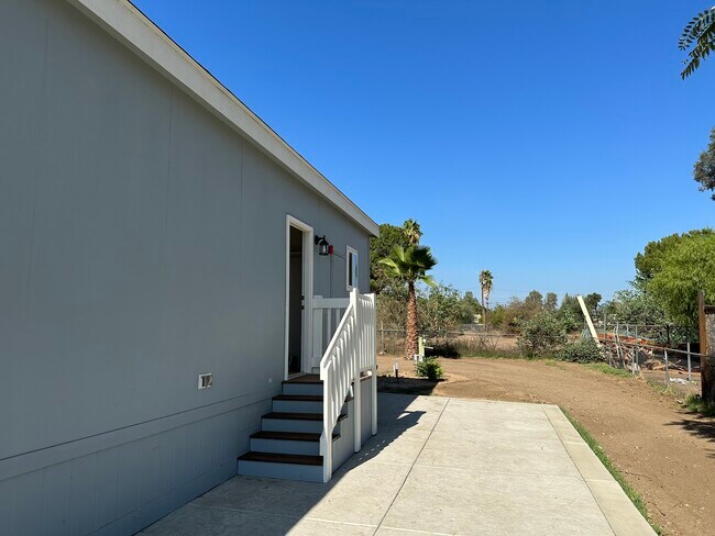 Building Photo - 33101 Danny Ln