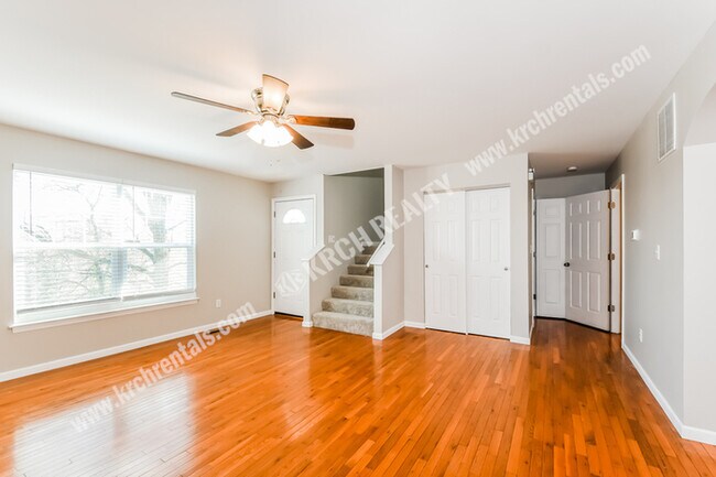 Foto del edificio - Beautiful 2-Story Home w/ 3-Bed, 1.5-Bath ...