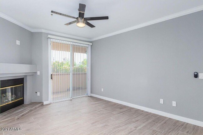 Foto del edificio - 2992 N Miller Rd