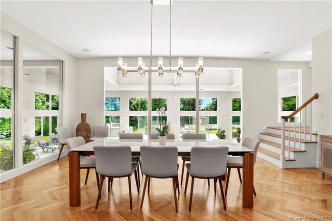 Foto del edificio - 345 Governors Ln