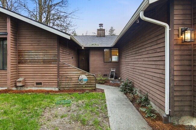 Foto del edificio - Auburn Area Rambler on dead end-street