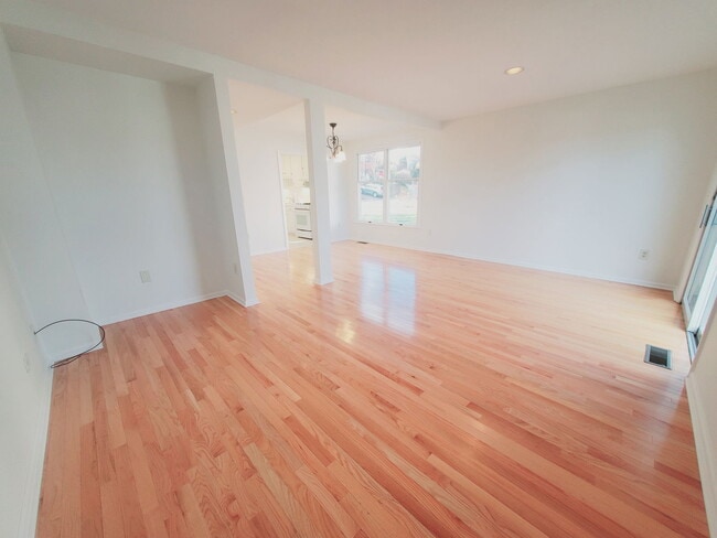 Foto del edificio - 57 Whitmore Ln