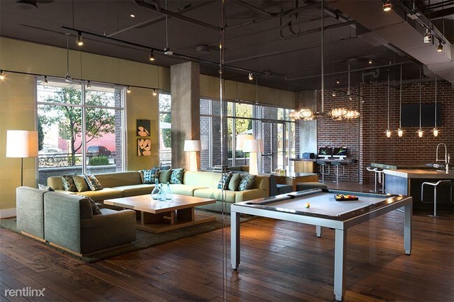 Foto del edificio - 2126 Yale St