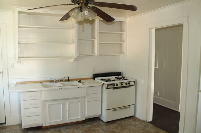 Foto del edificio - Welcome to Your Ideal Home: 3-Bedroom, 1.5...