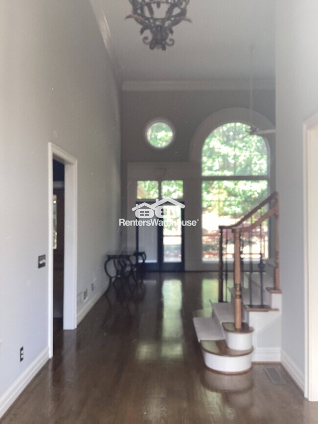 Foto del edificio - 7815 Tintern Trce