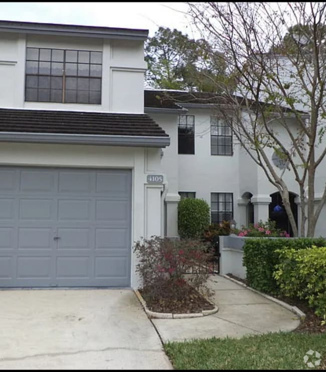 Building Photo - 4105 Brentwood Park Cir