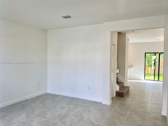 Foto del edificio - 9973 SW 228th Terrace