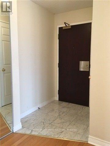 Photo du bâtiment - 736-2736 Bay St.