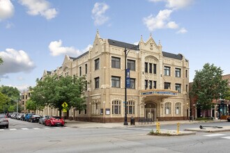 Building Photo - 2342 N Spaulding Ave
