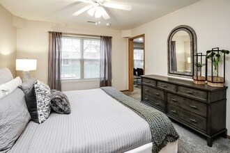 Building Photo - Tranquility Pointe