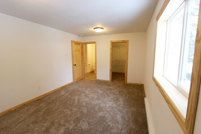 Foto del edificio - 902 3rd Ave N