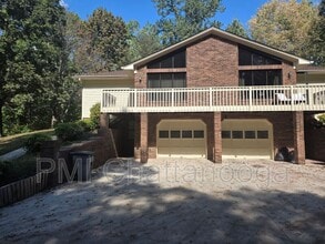 Building Photo - 3717 Crestview Pl