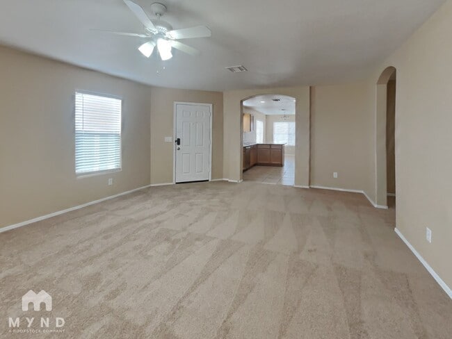 Building Photo - 611 E Pacific Dr