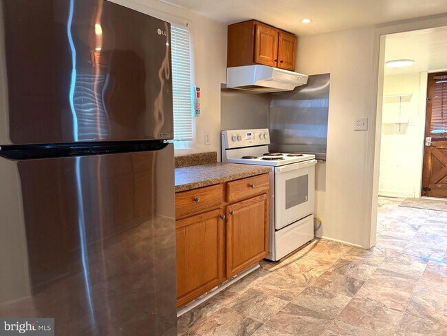 Foto del edificio - 61 W Pitman St