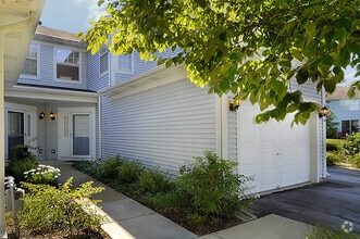Building Photo - 420 Mill St
