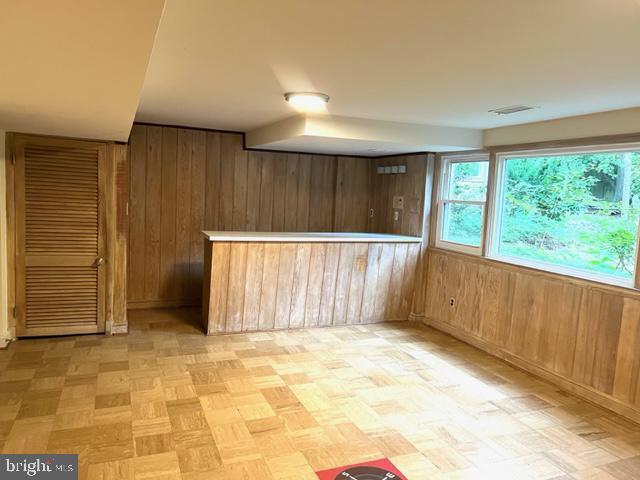Building Photo - 6324 Waterway Dr