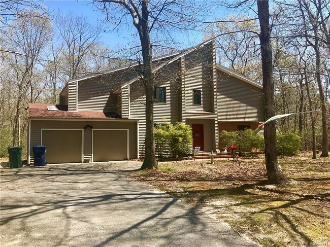 Building Photo - 6 Timber Dr