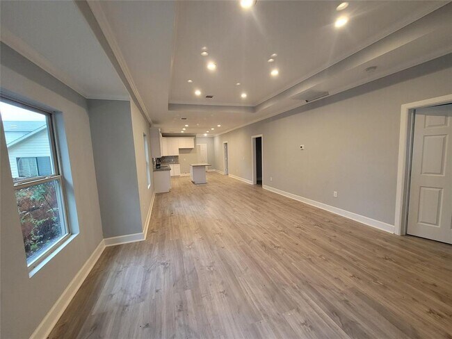 Building Photo - 7033 Ave E