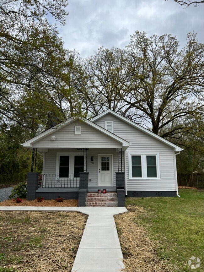 South Confederate Apartments under 1,500 Rock Hill, SC 3 Rentals