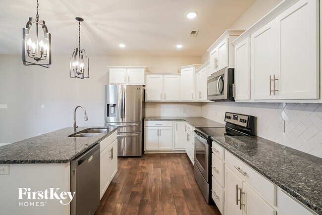 Building Photo - 1333 Millet Dr