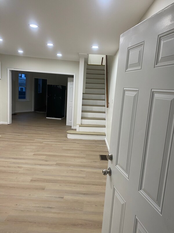 Building Photo - 31 Bryn Mawr Ave