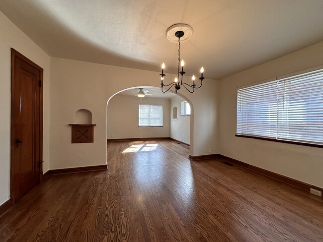 Dining Room - 6659 Devonshire Ave