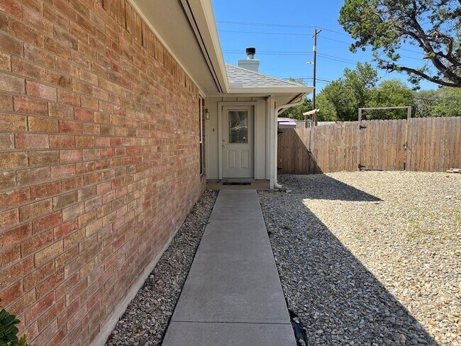 Foto del edificio - 113 Los Cedros Loop