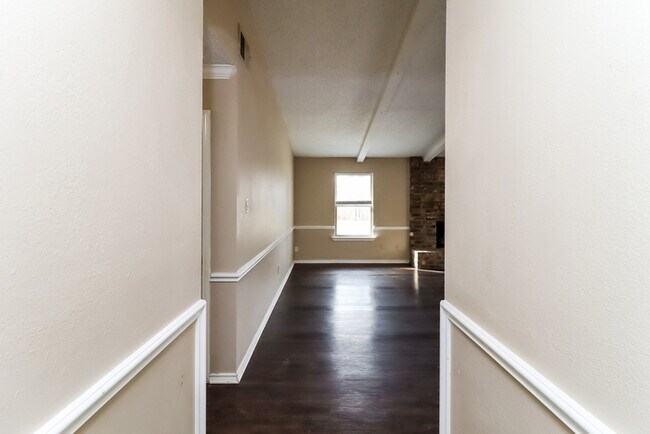 Building Photo - 3909 Anewby Way