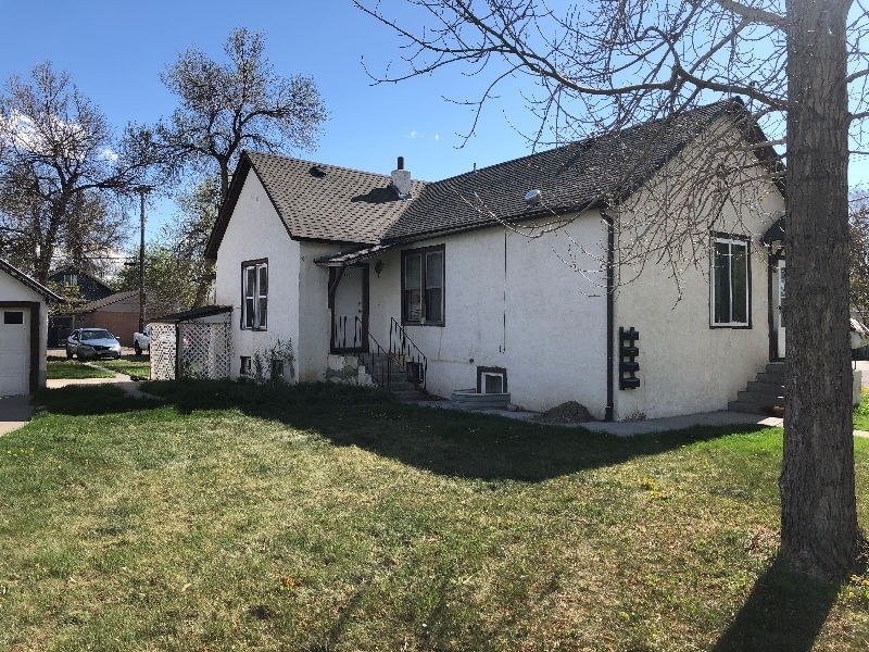 Primary Photo - 746 Cook Ave