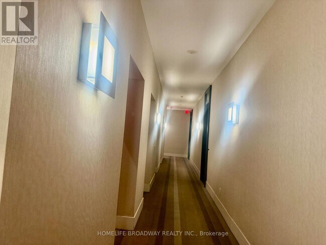 Photo du bâtiment - 33 Charles St E